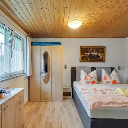 Terrassen-retreat In Sachsen, Cleaning Included Apartment *